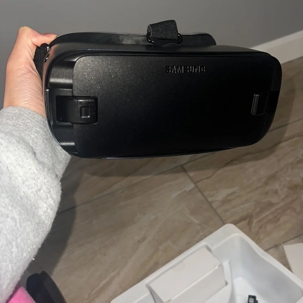 Samsung Gear VR Headset